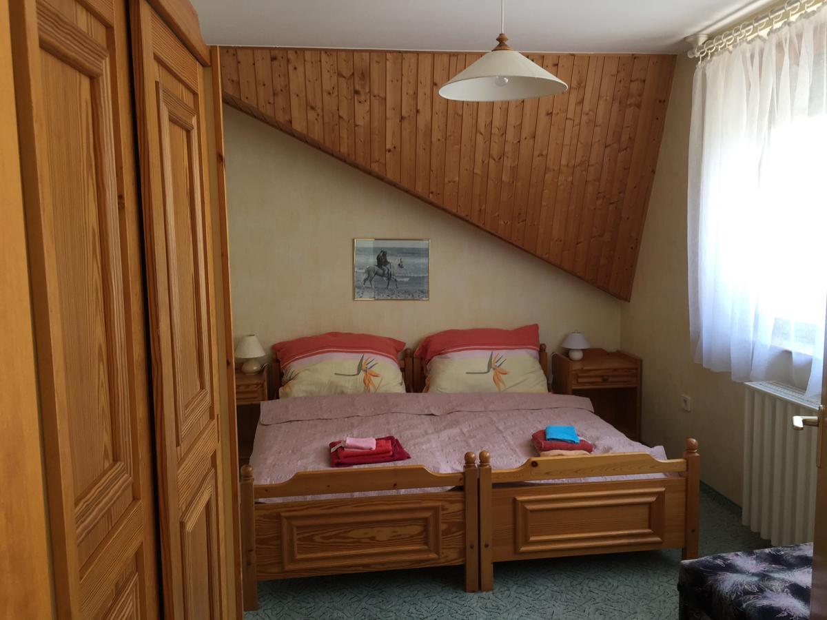 Respect Apartament Heviz Ngoại thất bức ảnh